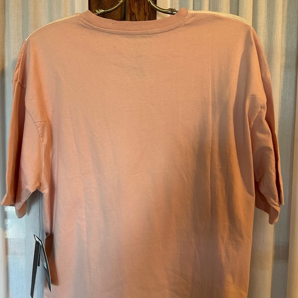 The Original Brooklyn Laundry Cameo Rose Snow White Tee Shirt - Picture 5 of 8